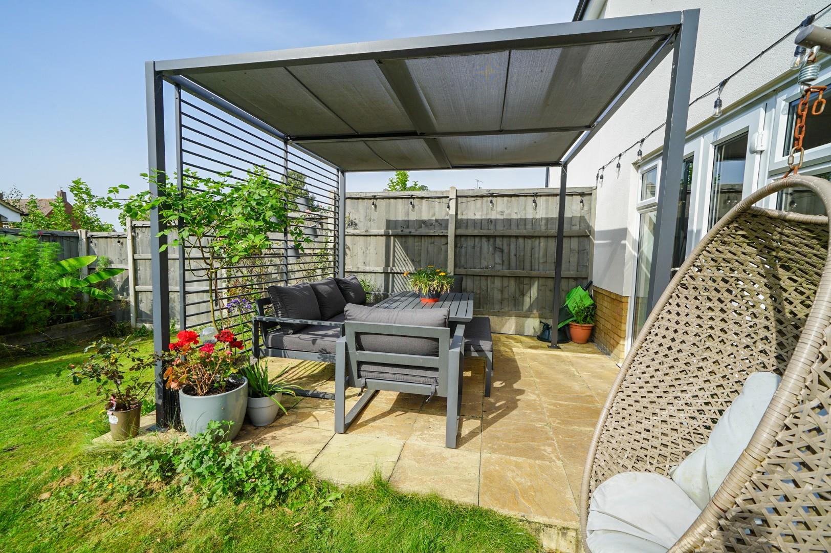 Liddell Way, Leighton Buzzard Quarters Estate Agents